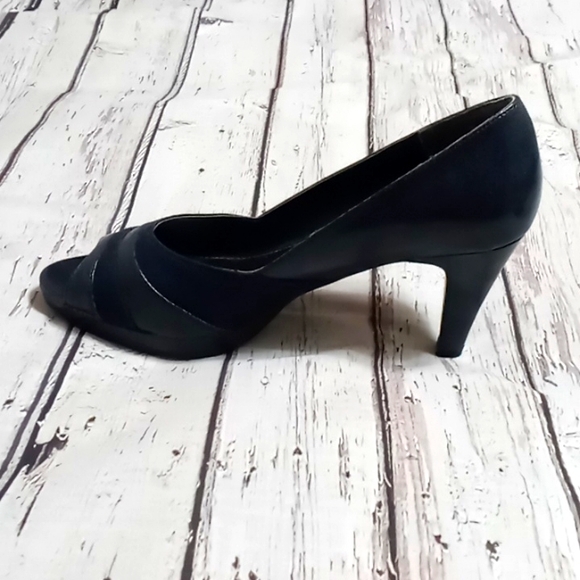 East 5th shoes heel 2 1/2" heel size 7m blue open toe - Picture 4 of 7